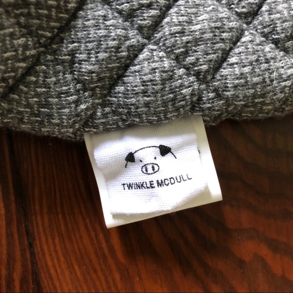 Twinkle McDull bunting (0-3m) - Picture 2 of 2